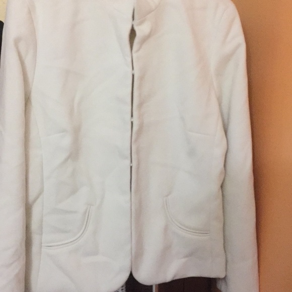 CHICO’S. Blazer. - Picture 5 of 5